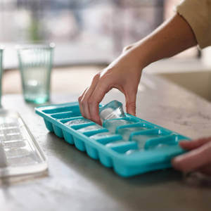 Jospeh Joseph Flow™ Pack of 2 Easy-Fill Blue Ice-Cube Trays